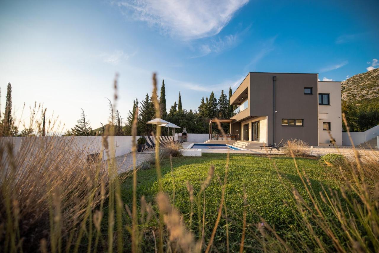 Vila Royal Promons - Heated Pool Starigrad Paklenica Exteriér fotografie