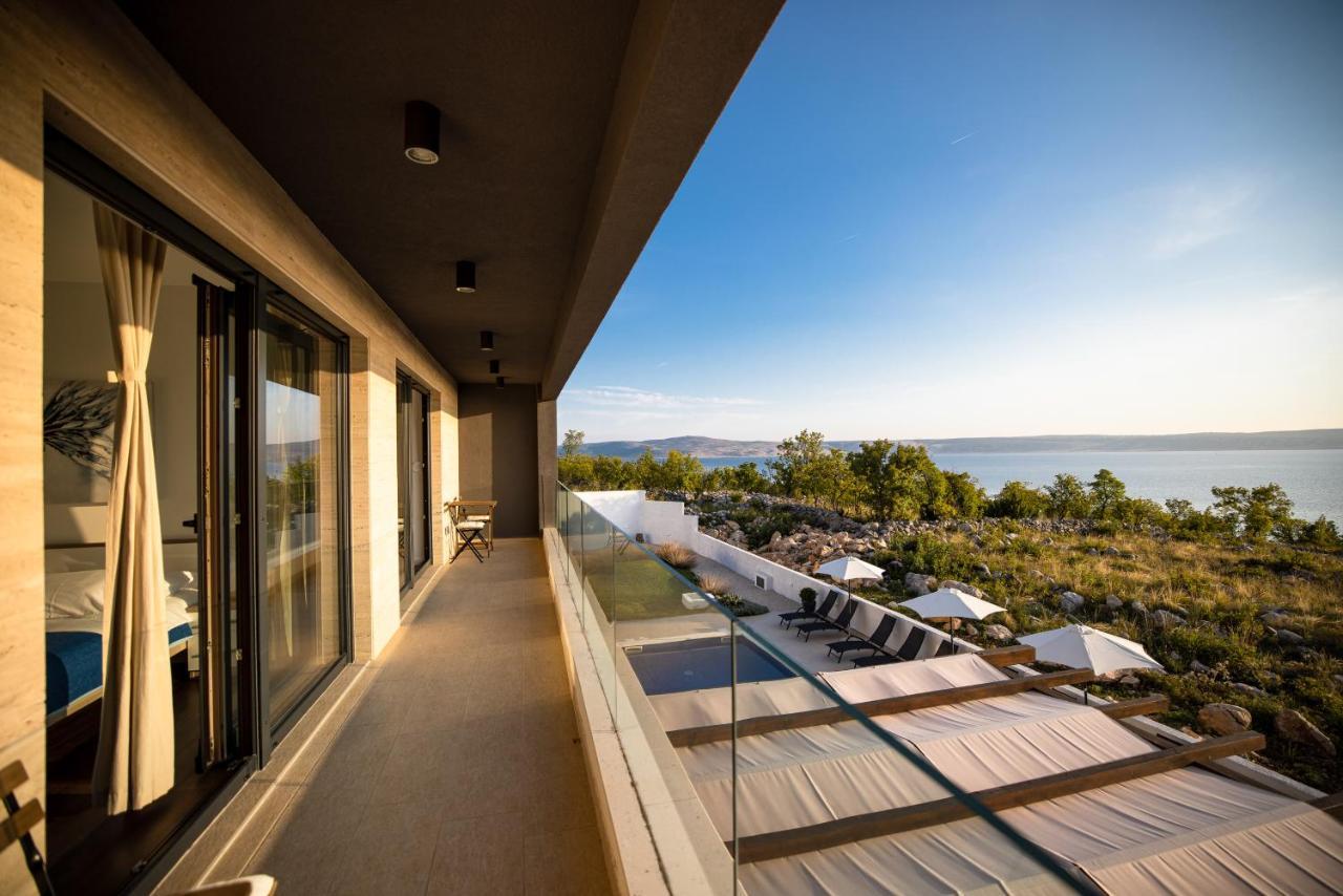 Vila Royal Promons - Heated Pool Starigrad Paklenica Exteriér fotografie