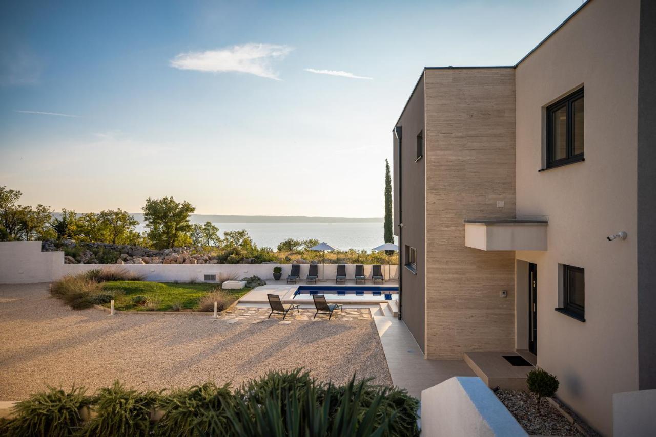 Vila Royal Promons - Heated Pool Starigrad Paklenica Exteriér fotografie
